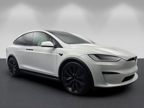 Used 2022 Tesla Model X AWD/4WD image 1