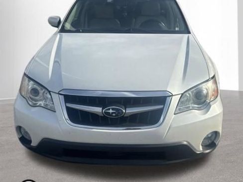 Used 2009 Subaru Outback 2.5i Limited image 4