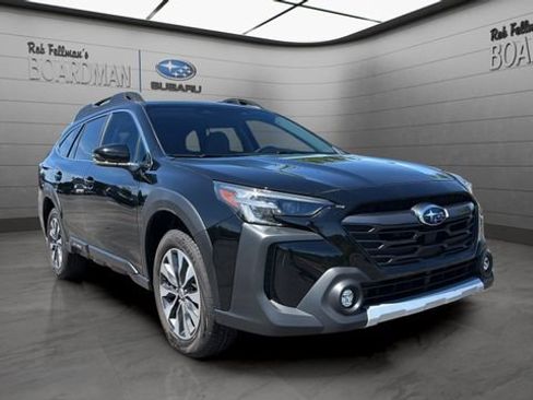 Used 2025 Subaru Outback Limited AWD/4WD image 2