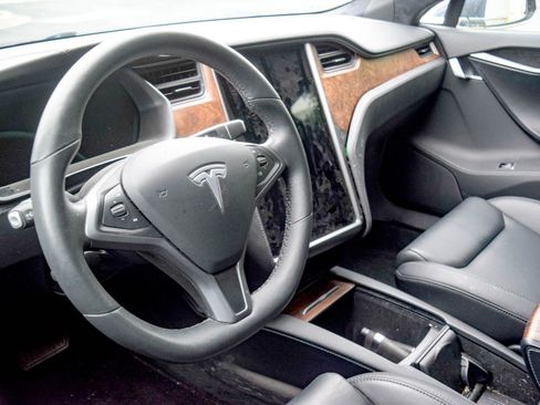 Used 2021 Tesla Model S Long Range Plus AWD/4WD image 21