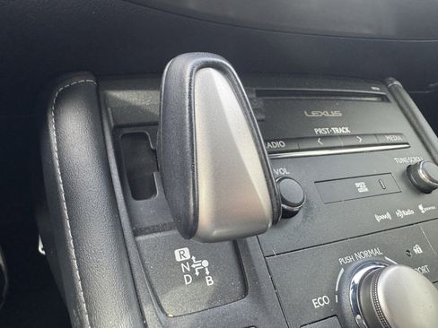 Used 2015 Lexus CT 200h w/ Navigation Package image 29