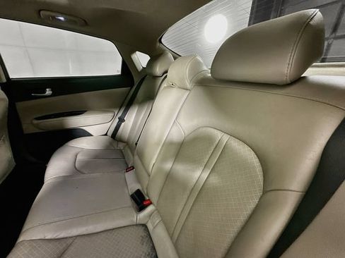 Used 2018 Kia Optima EX w/ Premium Package FWD image 29