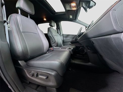 Used 2024 Honda Odyssey Sport image 30