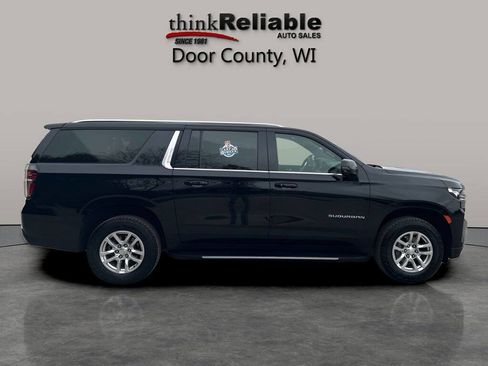 Used 2023 Chevrolet Suburban LT w/ Luxury Package AWD/4WD image 7
