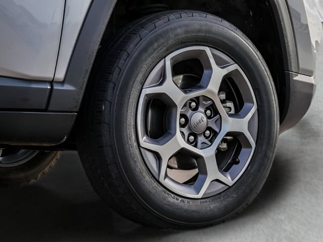 Used 2022 Jeep Compass Trailhawk AWD/4WD image 9