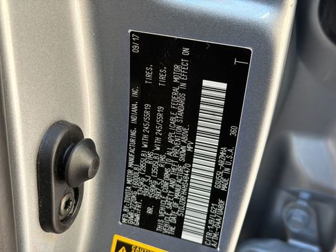 Used 2017 Toyota Highlander SE image 36