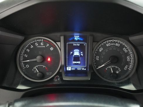 Used 2020 Toyota Tacoma TRD Sport w/ Technology Package RWD image 20