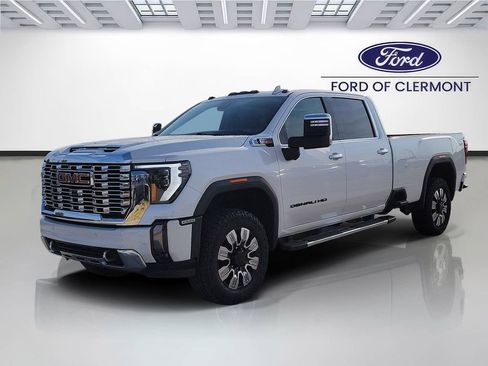 Used 2024 GMC Sierra 3500 Denali w/ Denali Reserve Package AWD/4WD image 2