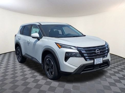 New 2025 Nissan Rogue SV AWD/4WD image 32