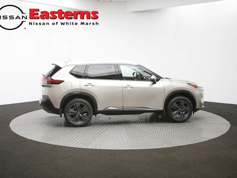 Used 2022 Nissan Rogue SL image 59