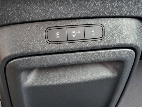 Used 2025 Volkswagen ID. Buzz Pro S RWD image 20