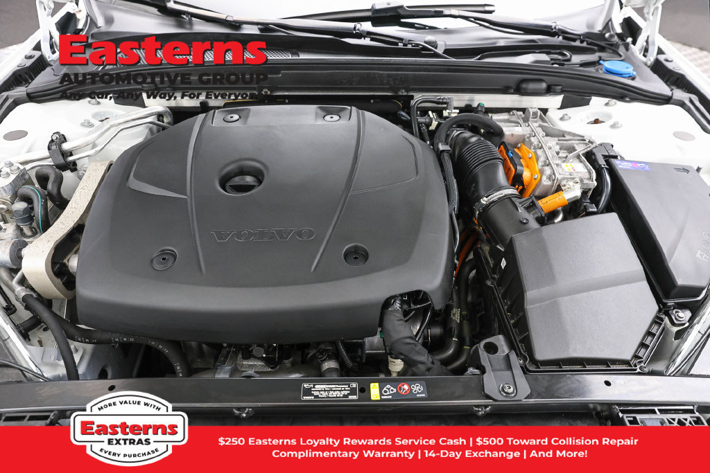 Used 2023 Volvo S60 T8 Plus AWD/4WD image 8
