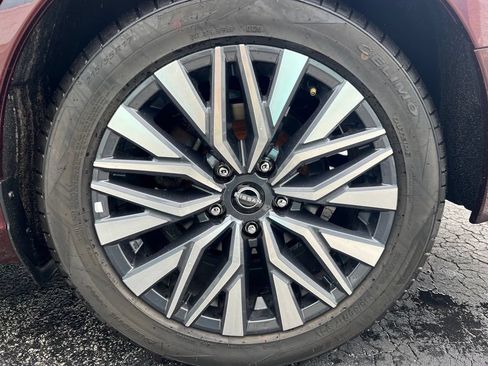 Used 2025 Nissan Altima 2.5 SV FWD image 19
