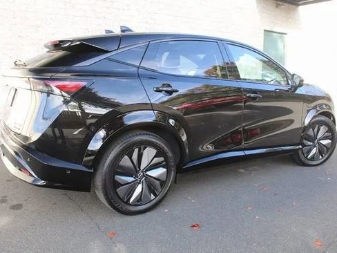 Used 2025 Nissan Ariya Platinum image 7