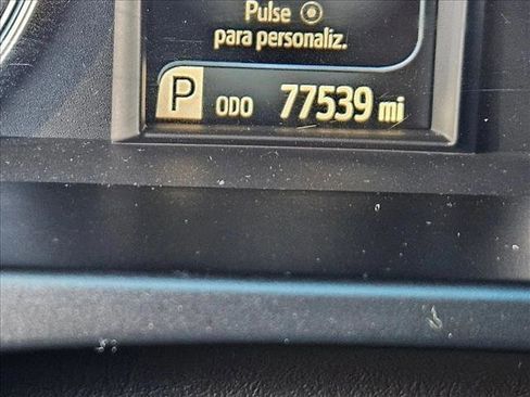 Used 2017 Toyota Camry LE image 15