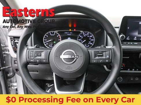 Used 2022 Nissan Rogue SV AWD/4WD image 10