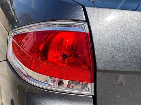 Used 2010 Ford Focus SE image 39