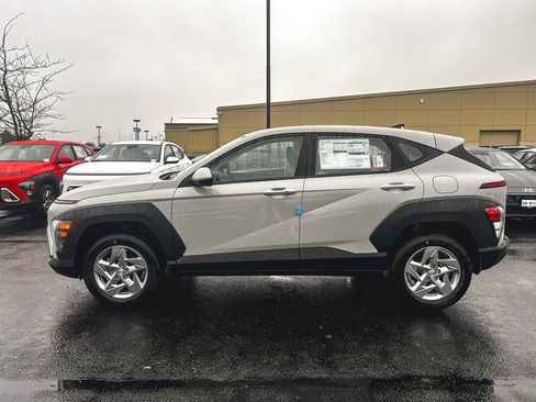 New 2026 Hyundai Kona SE image 4