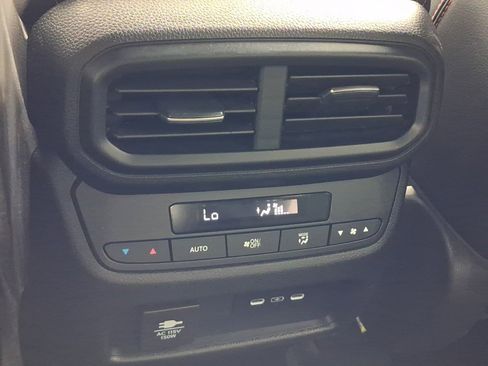 Used 2025 Honda Pilot TrailSport image 26