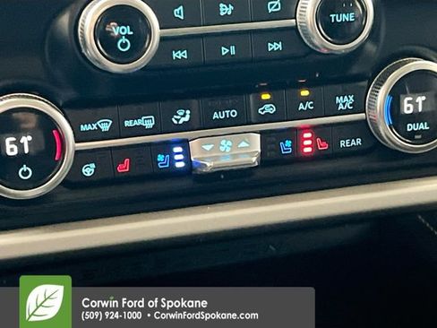 Used 2022 Ford Expedition XLT AWD/4WD image 28