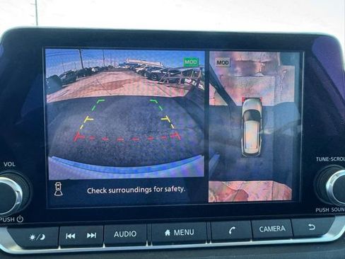 Used 2021 Nissan Rogue SV w/ Premium Package FWD image 9