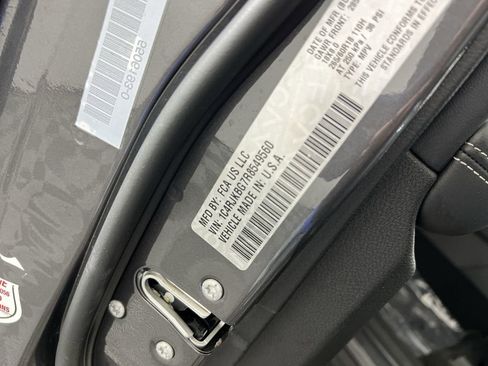 Used 2024 Jeep Grand Cherokee L Limited w/ Luxury Tech Group II image 35