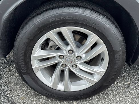 Used 2025 Buick Envista Preferred w/ Convenience II Package FWD image 17