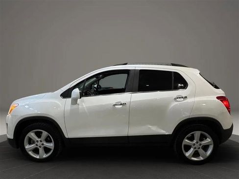Used 2015 Chevrolet Trax LTZ AWD/4WD image 3