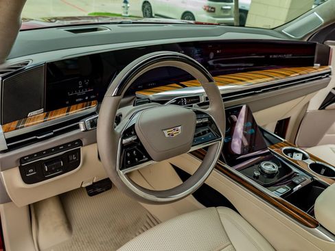 Used 2025 Cadillac Escalade Sport Platinum w/ LPO, Floor Liner Package image 17