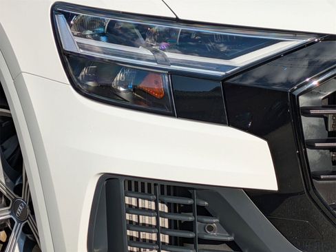 Used 2020 Audi Q8 Premium w/ Black Optic Package image 23