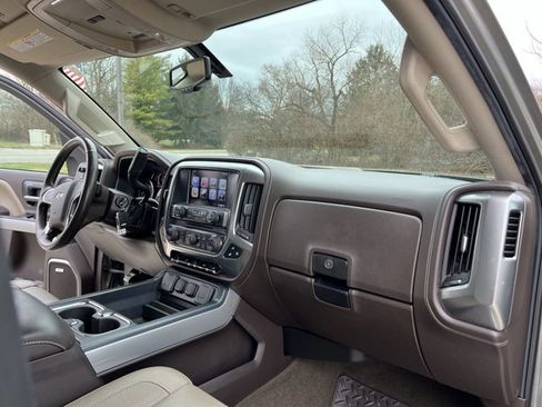 Used 2017 Chevrolet Silverado 2500 LTZ w/ Vortec Plus Package image 30