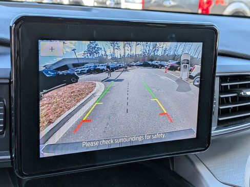 Certified 2022 Ford Explorer XLT w/ Equipment Group 202A image 24