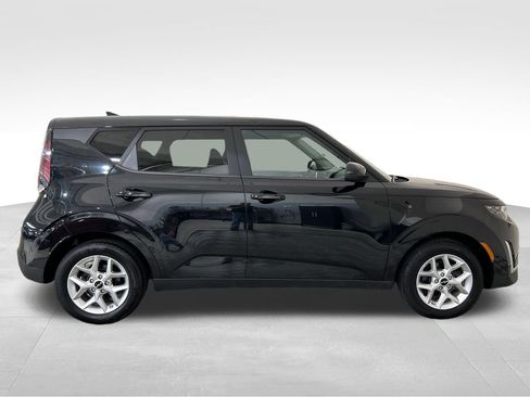 Used 2023 Kia Soul LX w/ LX Technology Package FWD image 6