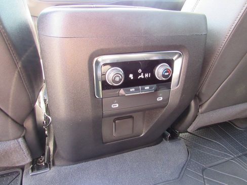 Used 2024 Chevrolet Suburban Z71 w/ Max Trailering Package AWD/4WD image 19