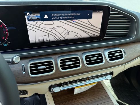 New 2026 Mercedes-Benz GLE 450 4MATIC image 17