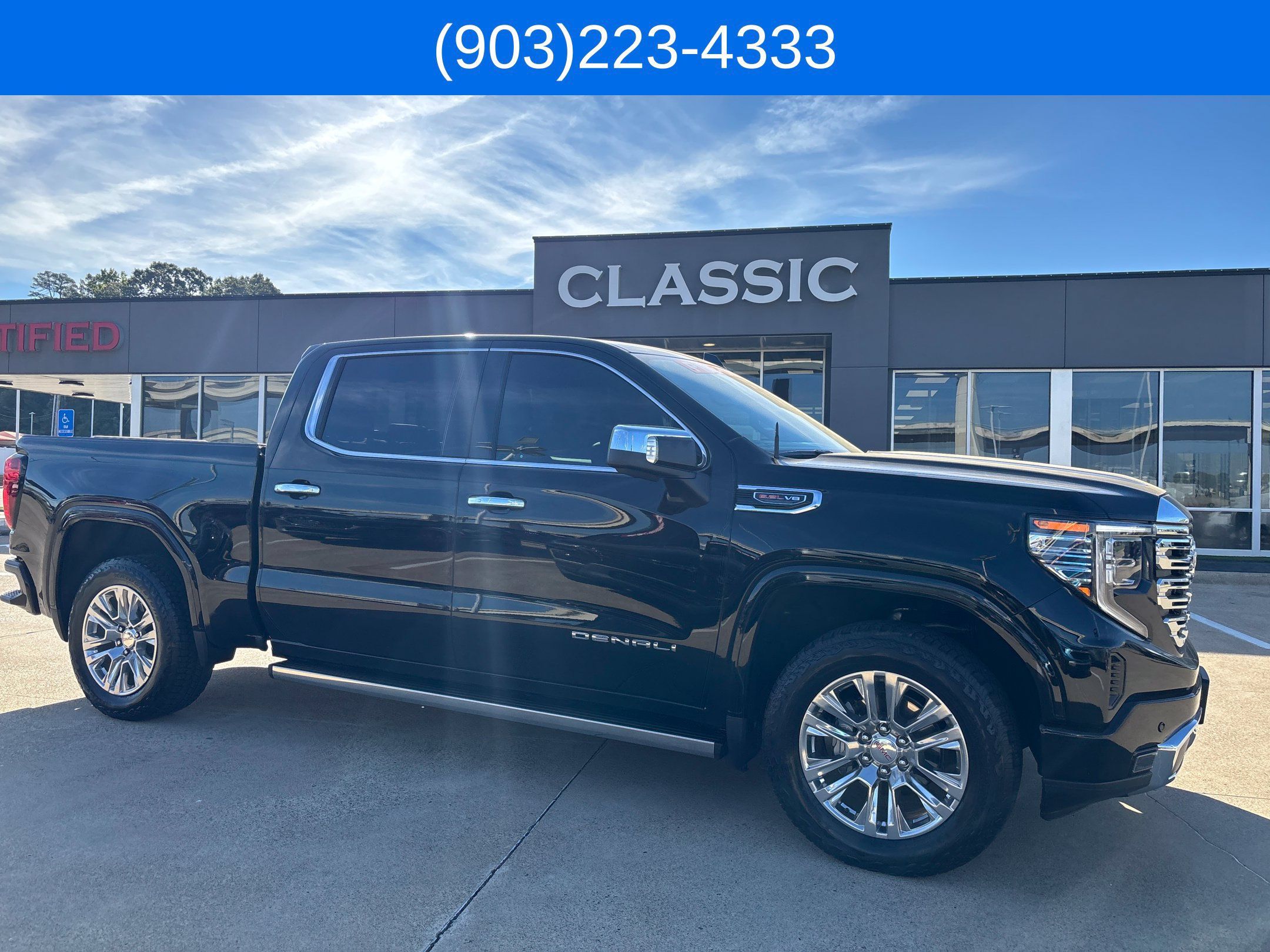 Used 2024 GMC Sierra 1500 Denali w/ Technology Package AWD/4WD image 1