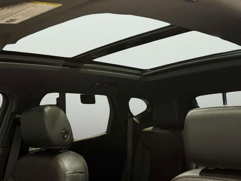 Used 2019 Chevrolet Blazer RS image 15