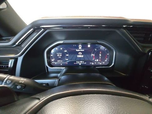 Used 2023 GMC Sierra 1500 AT4 w/ Technology Package AWD/4WD image 14