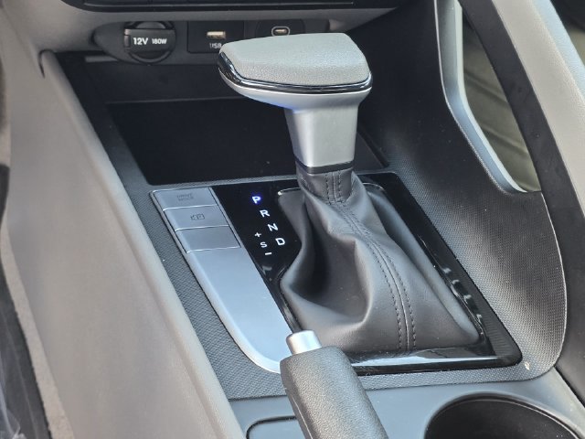 Used 2024 Hyundai Elantra SEL FWD image 24