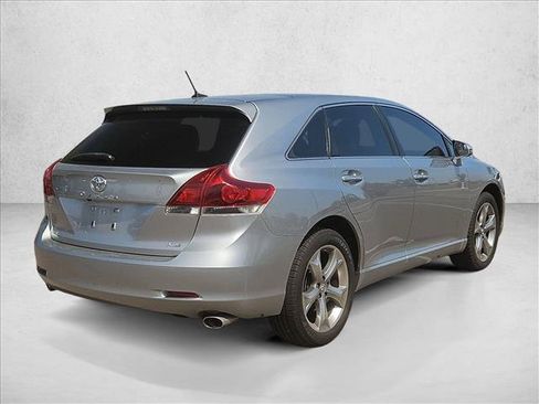 Used 2015 Toyota Venza XLE w/ XLE Premium Package FWD image 5