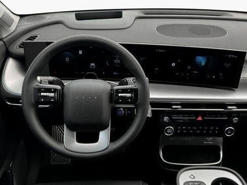 New 2026 Hyundai Ioniq 9 Calligraphy image 10