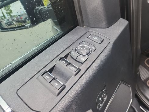 Used 2020 Ford F350 Platinum w/ Tremor Off-Road Package AWD/4WD image 18