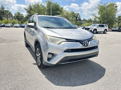 Used 2016 Toyota RAV4 XLE FWD image 8