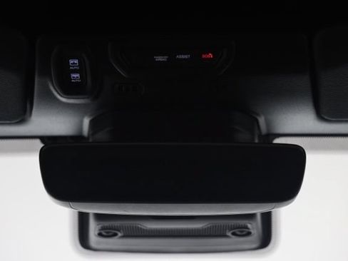 Used 2022 Jeep Wrangler Unlimited Sahara w/ LED Lighting Group AWD/4WD image 36