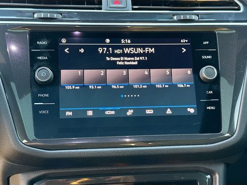 Used 2023 Volkswagen Tiguan SE R-Line image 31