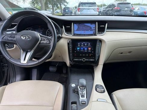 Used 2019 INFINITI QX50 Essential w/ Premium Heat Package AWD/4WD image 8