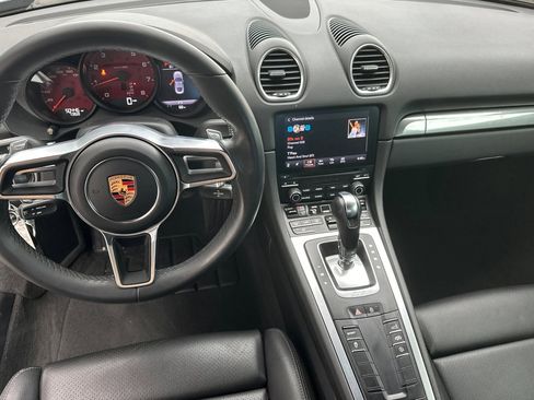 Used 2019 Porsche 718 Cayman image 14