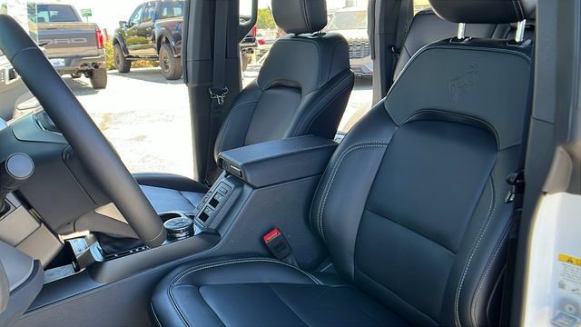 New 2026 Ford Bronco Outer Banks w/ Sasquatch Package AWD/4WD image 17