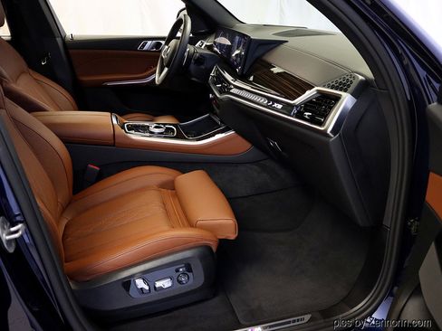 Certified 2025 BMW X5 xDrive40i w/ Executive Package image 37