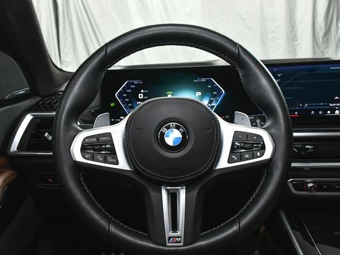 Used 2026 BMW X7 M60i AWD/4WD image 37